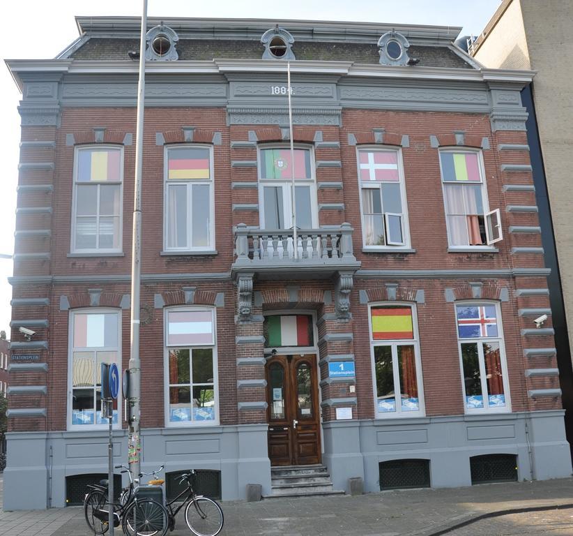 Breda Hostel / Youth Hostel Exterior photo